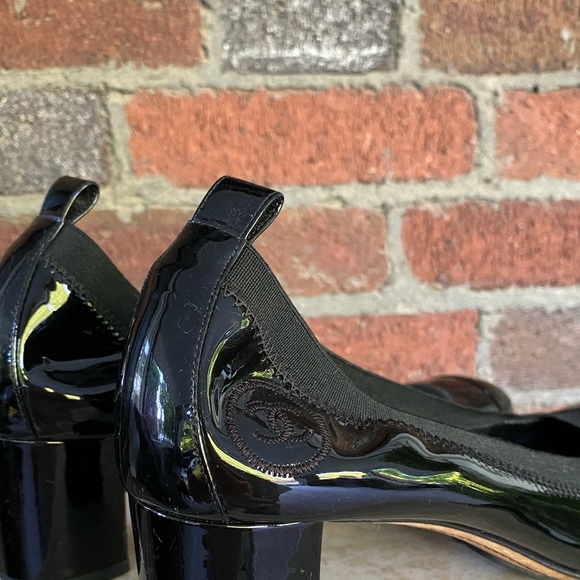 Chanel Black Patent Elastic Pumps - 38.5 - Picture 14 of 16